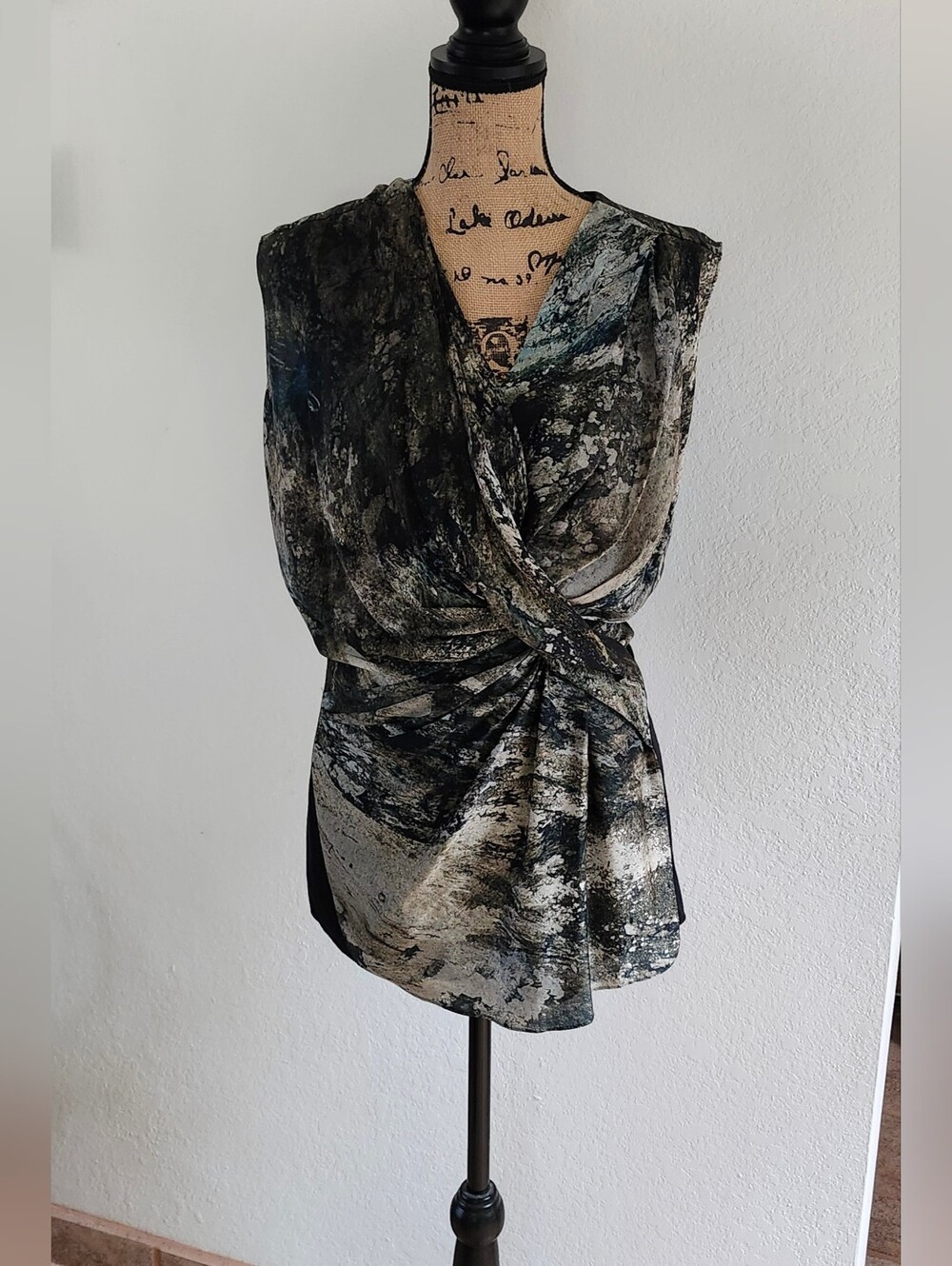 Helmut Lang Sleeveless Twisted Draped Silk Top Sz M